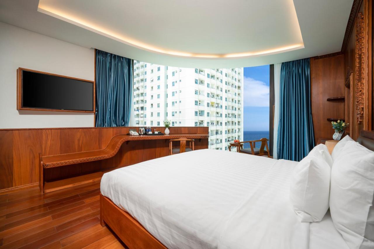 דה נאנג Monalisa Luxury Hotel מראה חיצוני תמונה