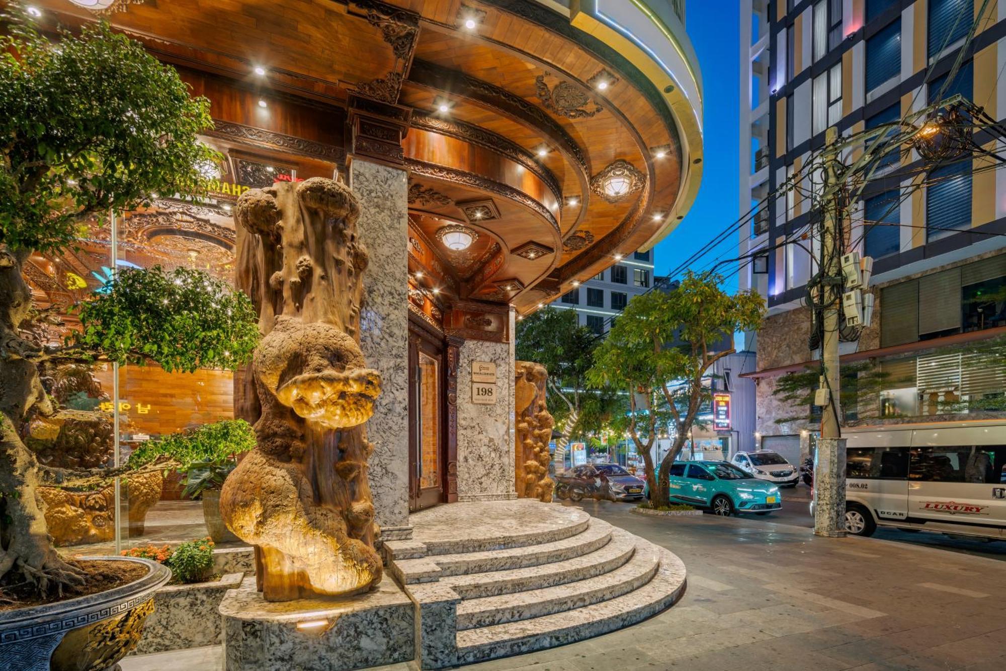 דה נאנג Monalisa Luxury Hotel מראה חיצוני תמונה