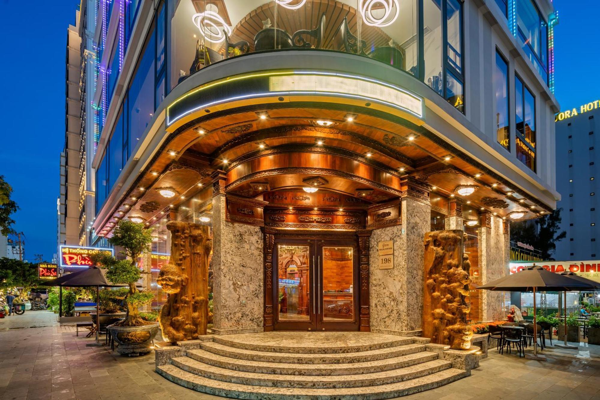 דה נאנג Monalisa Luxury Hotel מראה חיצוני תמונה
