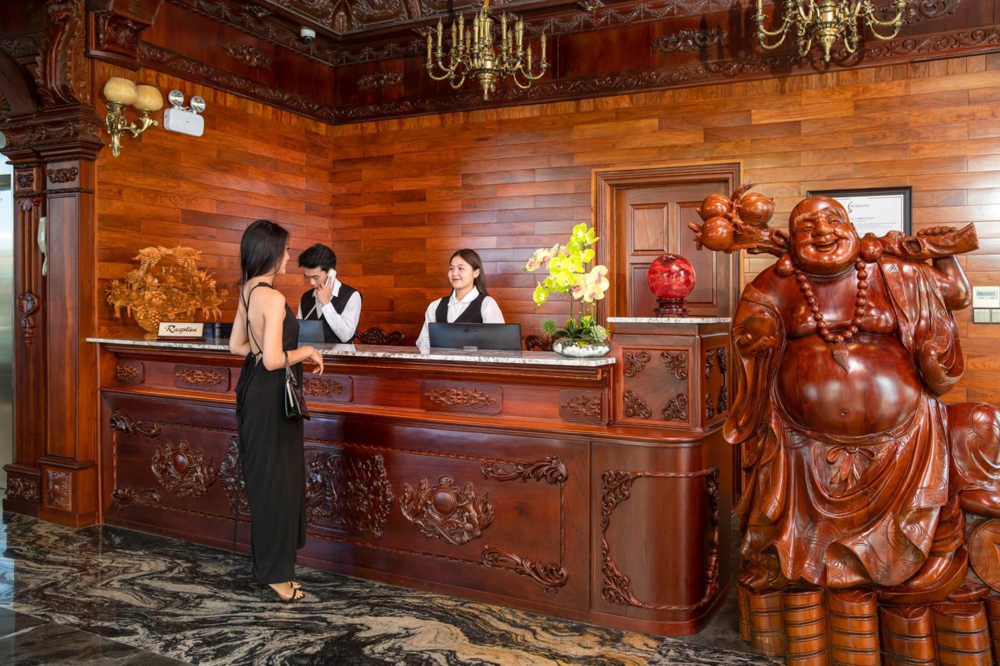 דה נאנג Monalisa Luxury Hotel מראה חיצוני תמונה